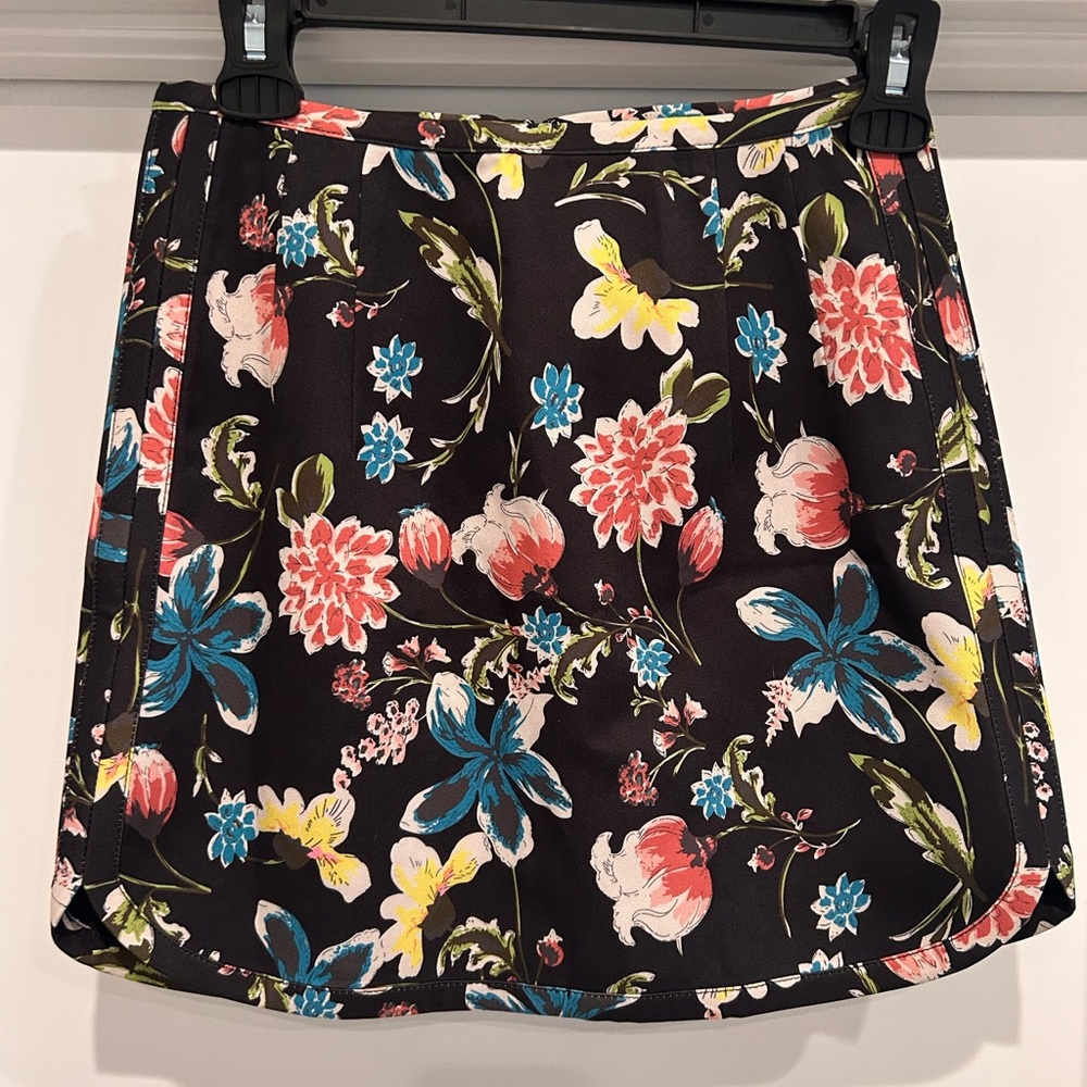 Natural Life Floral Women's Mini Skirt